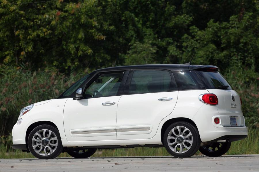 Fiat 500L 2014 года  (фото 4 из 138)
